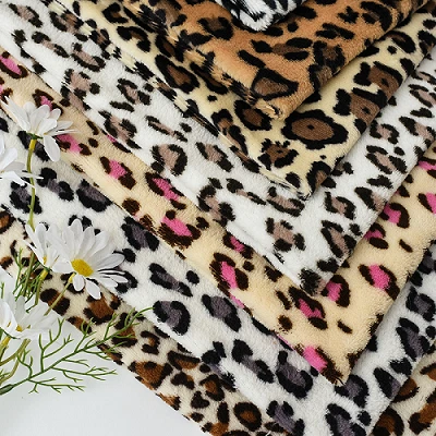 Leopardska tiskana flanelna tkanina