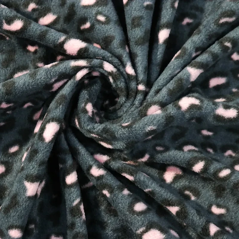 Rebrasta tkanina iz polarnega flisa z leopardjim vzorcem